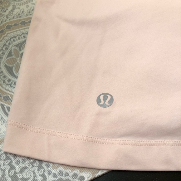 Lululemon Babypink fitted tank with built in bra - Picture 4 of 4